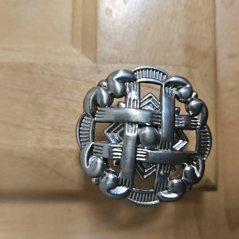 Silver Celtic Medallion Nickel Color Set Of 20 Knobs Cabinet Drawer Pulls